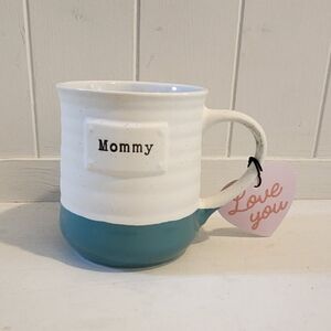 NWT Beautiful Turquoise and White "Mommy" Mug BIN N
